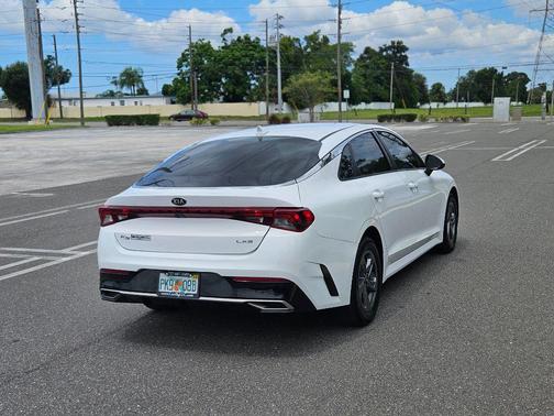 2021 Kia K5 LXS