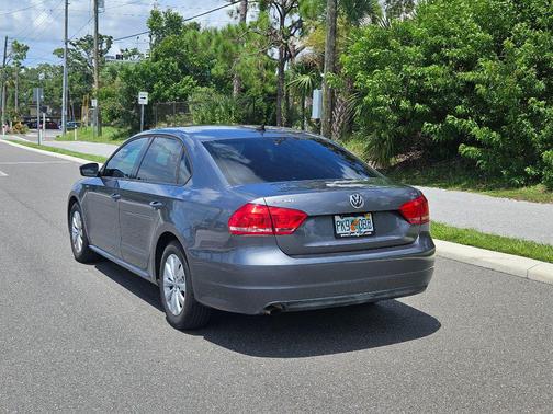 2014 Volkswagen Passat 1.8T S