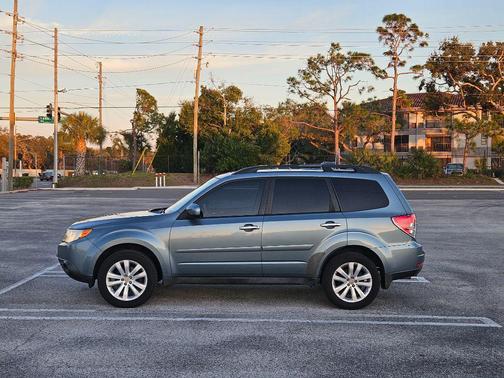 2011 Subaru Forester 2.5 X Premium