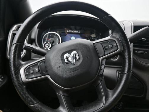 Bright White Clearcoat 2024 RAM 2500 Tradesman Crew Cab 4x4 8' Box