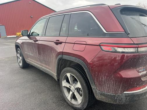 2022 Jeep Grand Cherokee 4xe Base