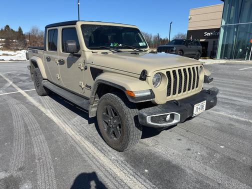 2022 Jeep Gladiator Sport S