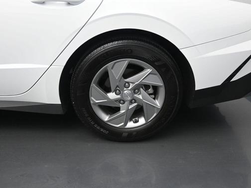 Serenity White 2025 Hyundai SONATA SE