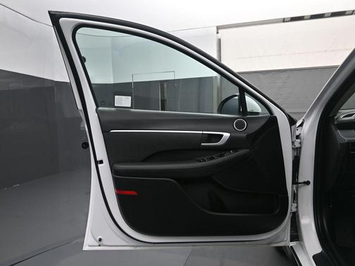 Serenity White 2025 Hyundai SONATA SE