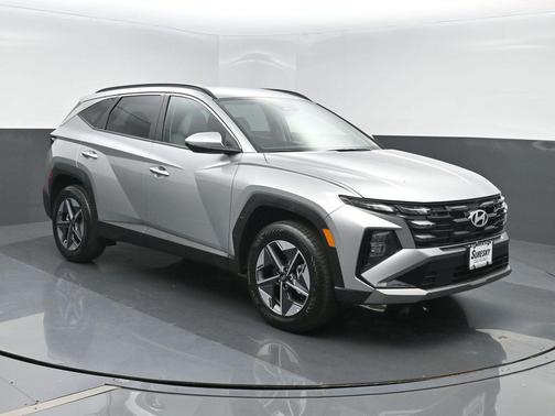 Shimmering Silver 2026 Hyundai TUCSON SEL