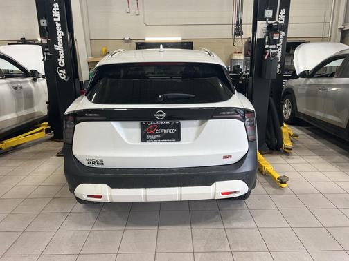 2025 Nissan Kicks SR