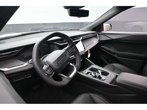 bright white clearcoat 2026 Jeep Cherokee Overland