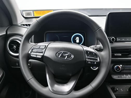 2022 Hyundai KONA Limited