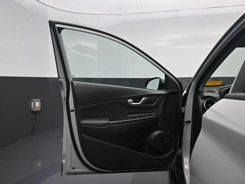2022 Hyundai KONA Limited