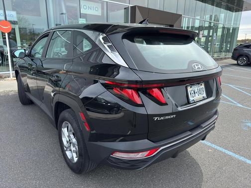 Phantom Black 2023 Hyundai TUCSON SE