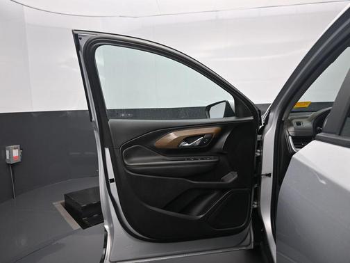 Quicksilver Metallic 2021 GMC Terrain SLE