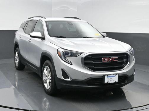 Quicksilver Metallic 2021 GMC Terrain SLE