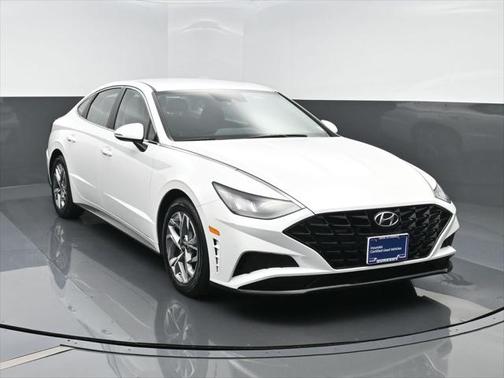 2022 Hyundai SONATA SEL