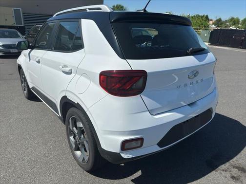 2023 Hyundai VENUE Limited