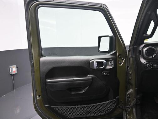 Sarge Green Clearcoat 2022 Jeep Wrangler Willys