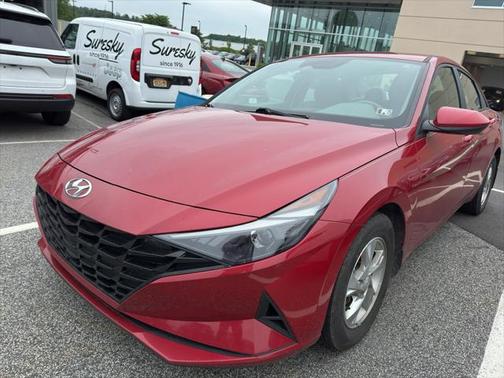 2022 Hyundai ELANTRA SE