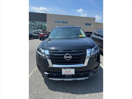2022 Nissan Pathfinder Platinum 4WD