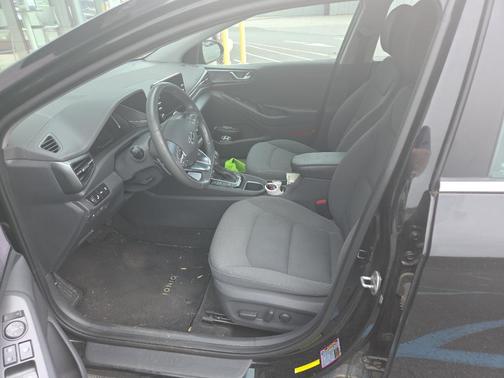 Black Noir Pearl 2022 Hyundai IONIQ Hybrid SEL