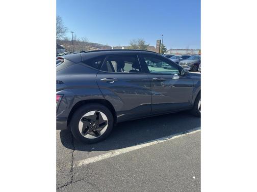 2024 Hyundai KONA EV SEL