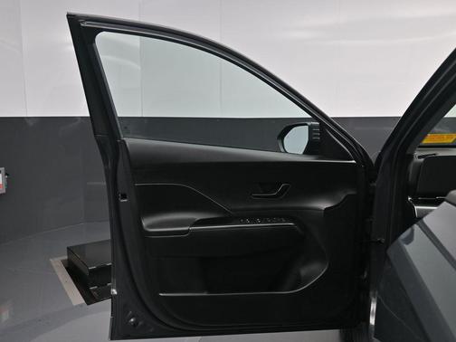 Ecotronic Gray Pearl 2024 Hyundai KONA EV SEL