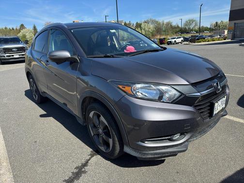 Lunar Silver Metallic 2018 Honda HR-V EX-L w/Navigation