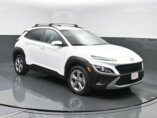 Lunar White 2023 Hyundai KONA SEL