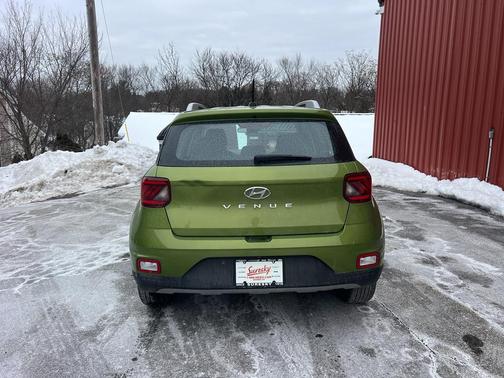 2023 Hyundai VENUE SEL