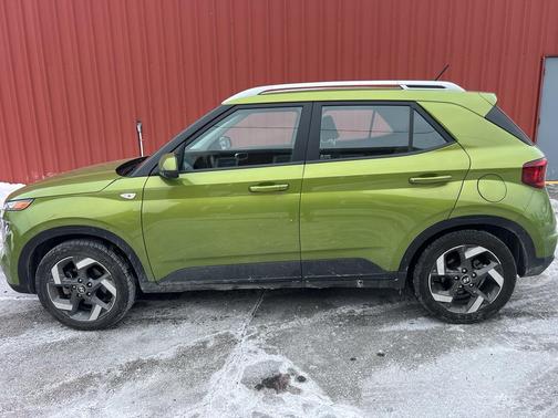 2023 Hyundai VENUE SEL