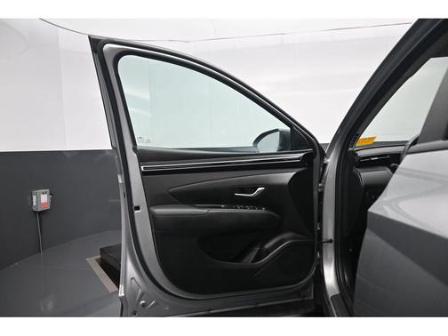 Shimmering Silver 2023 Hyundai TUCSON SEL