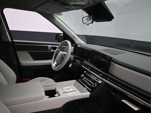 Phantom Black 2025 Hyundai SANTA FE SE