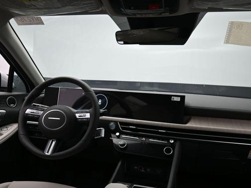 2024 Hyundai SONATA Hybrid Limited