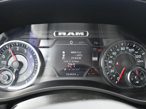 2022 RAM 2500 Big Horn Crew Cab 4x4 6'4' Box