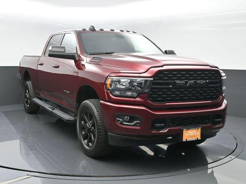 2022 RAM 2500 Big Horn Crew Cab 4x4 6'4' Box