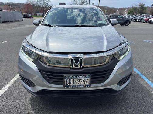 Platinum White Pearl 2021 Honda HR-V LX