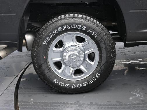 2026 RAM 3500 Tradesman Crew Cab 4x4 6'4' Box