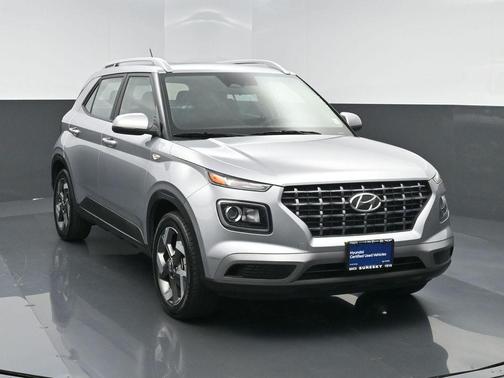 2024 Hyundai VENUE SEL