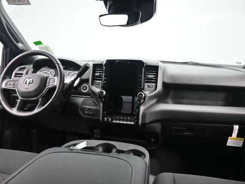 2026 RAM 3500 Tradesman Crew Cab 4x4 8' Box