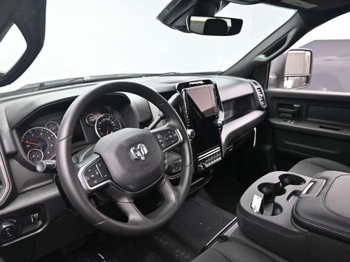 2026 RAM 3500 Tradesman Crew Cab 4x4 8' Box