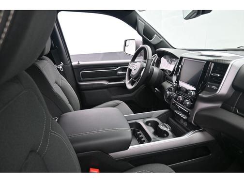 Bright White Clearcoat 2026 RAM 1500 Big Horn/Lone Star