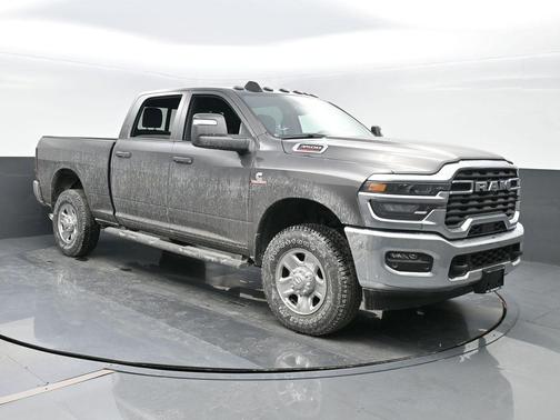2026 RAM 3500 Tradesman Crew Cab 4x4 6'4' Box