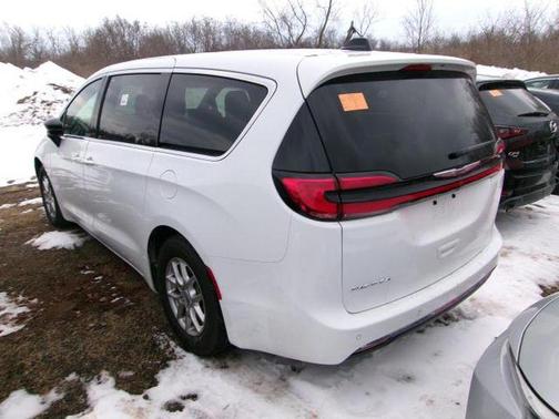 2025 Chrysler Pacifica L