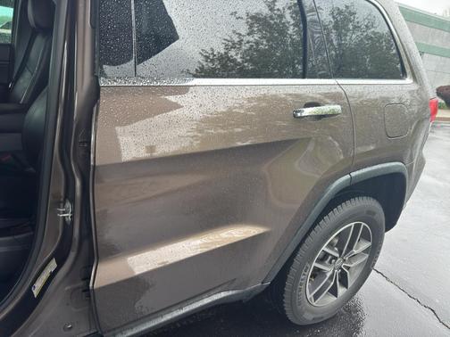 Walnut Brown Metallic Clearcoat 2018 Jeep Grand Cherokee Limited