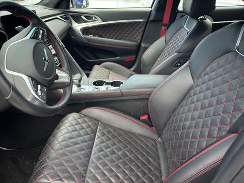 2023 Genesis G70 3.3T