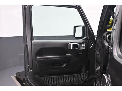 Granite Crystal Metallic Clearcoat 2023 Jeep Wrangler 4xe Willys