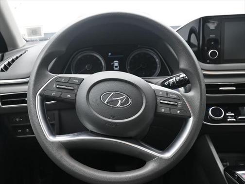 2022 Hyundai SONATA SEL