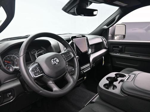 2026 RAM 2500 Tradesman Crew Cab 4x4 6'4' Box