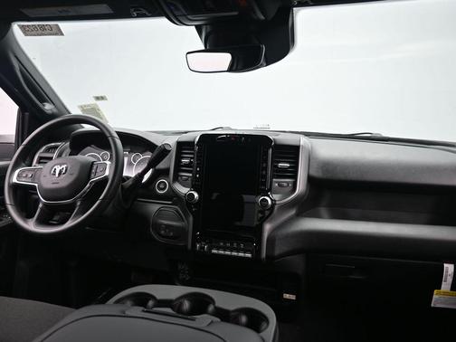 2026 RAM 2500 Tradesman Crew Cab 4x4 6'4' Box