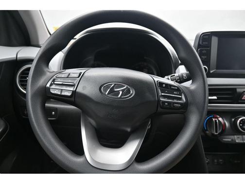 Ultra Black 2018 Hyundai KONA SE