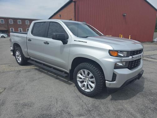 Silver Ice Metallic 2021 Chevrolet Silverado 1500 Custom