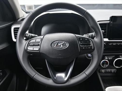 2024 Hyundai VENUE Limited